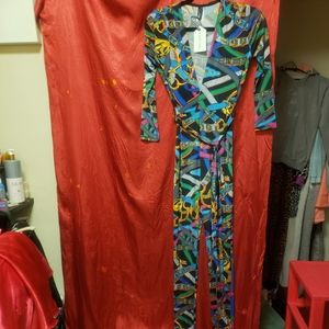 KIM CINE CURVES BOHEMIAN STYLE PRINT XTRA DEEP V JUMPSUIT SM/NWT